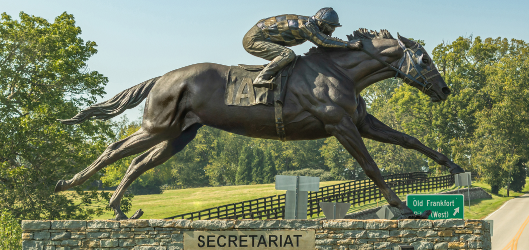 Statue of Secretariat