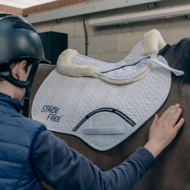 KM Elite Teddy Soft Half Pad #colour_black-natural