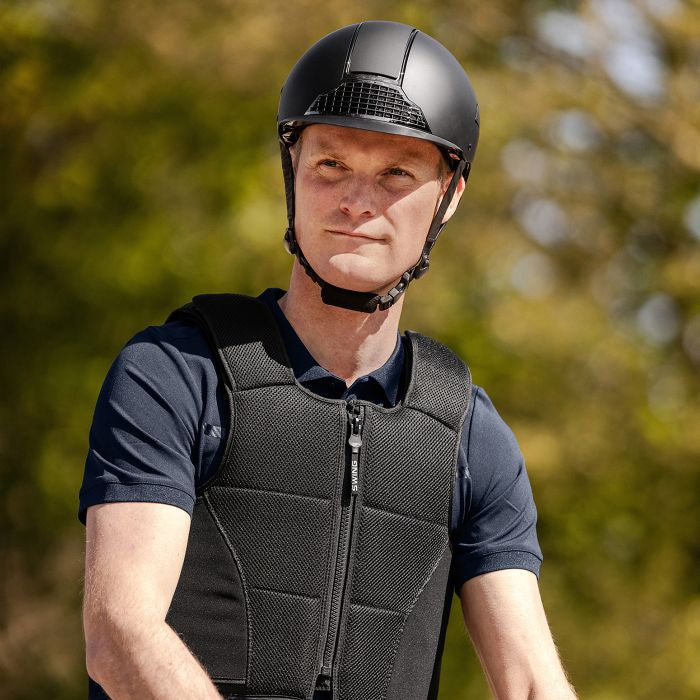 SWING H24 Chrome Riding Hat #colour_matt-black