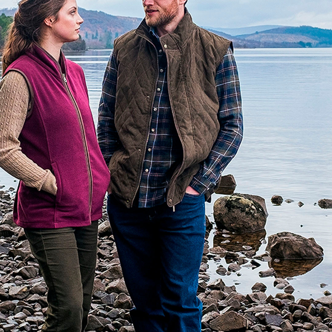 Hoggs of Fife Denholm Men's Quilted Gilet #colour_loden