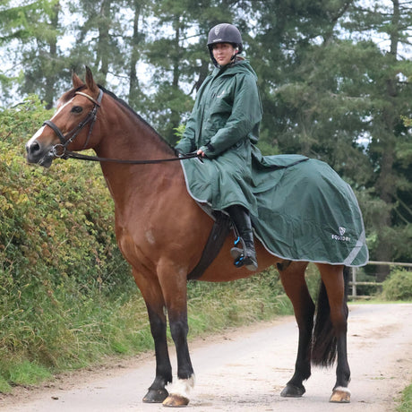 EQUIDRY Women's Thick Fleece Evolution Fixed Hood #colour_black-forest-green-green