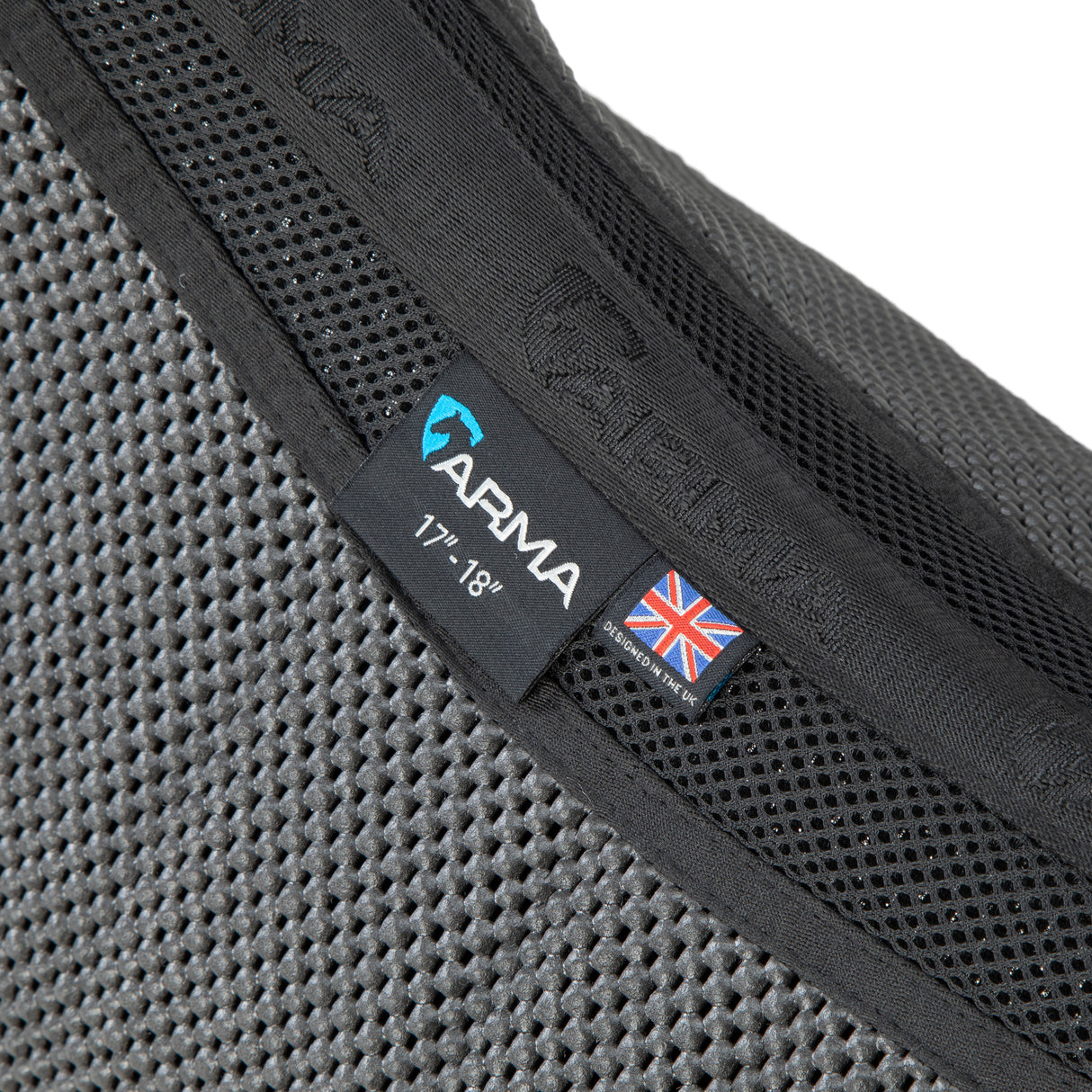 Shires ARMA Soft Grip Jump Saddlecloth #colour_black