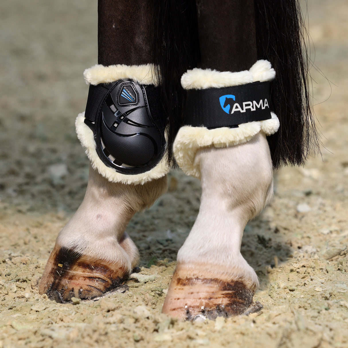 Shires ARMA Carbon SupaFleece Fetlock Boots #colour_black