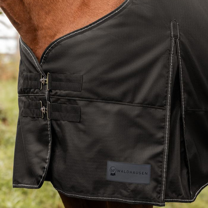 Waldhausen Nordic 50g Turnout Rug #colour_black