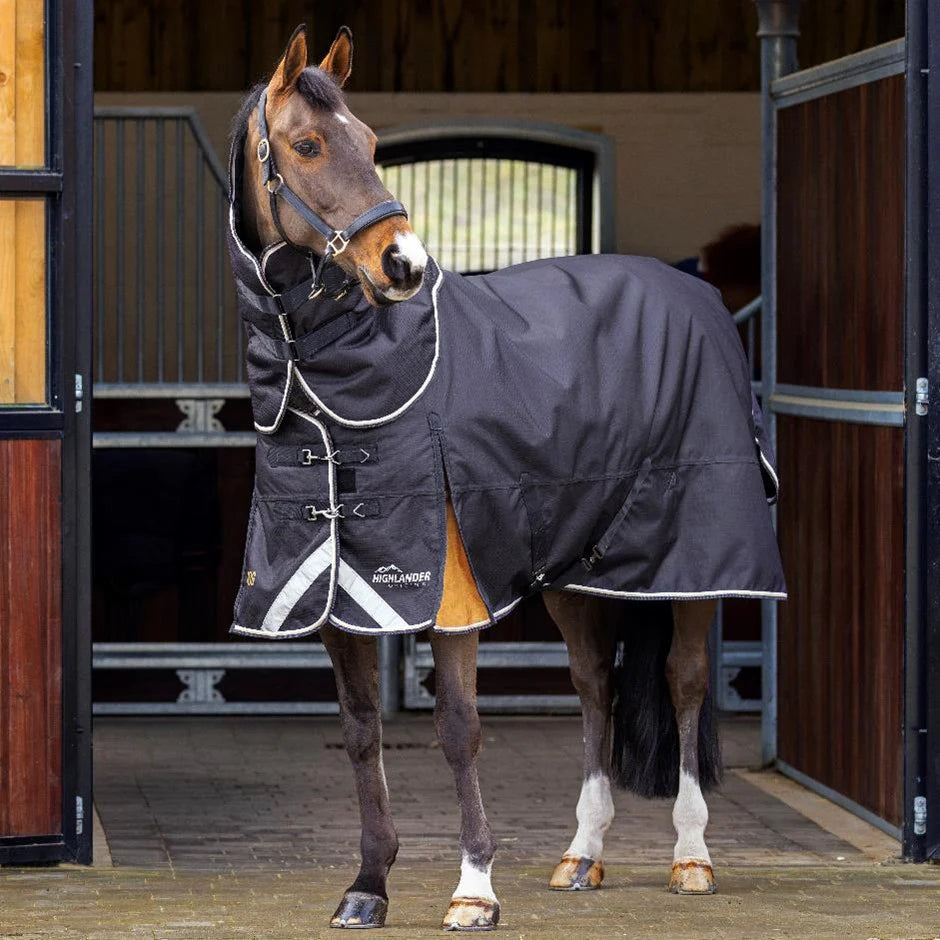 Shires Highlander Plus 200 Turnout Rug & Neck Set #colour_black