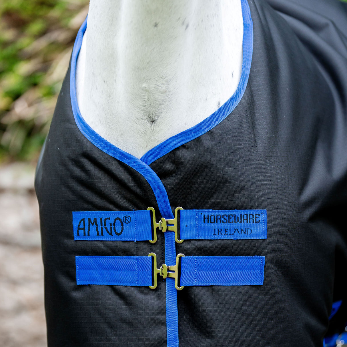 Horseware Ireland Amigo Ripstop 900D 200g Turnout Rug #colour_black-classic-blue
