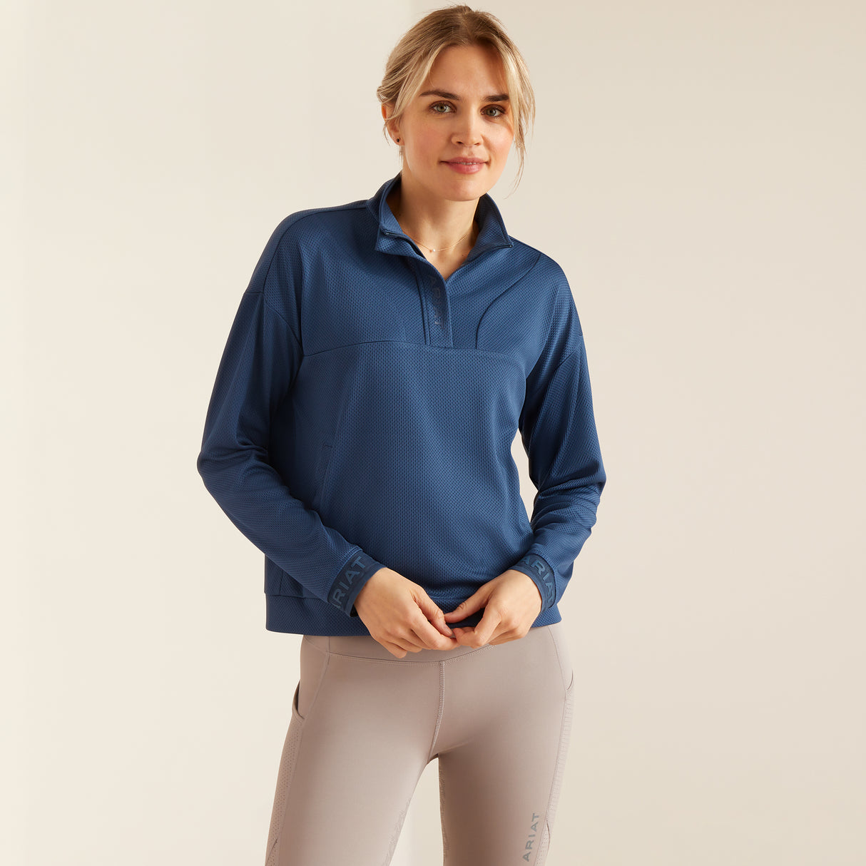 Ariat Women's Breathe 1/2 Zip Sweatshirt