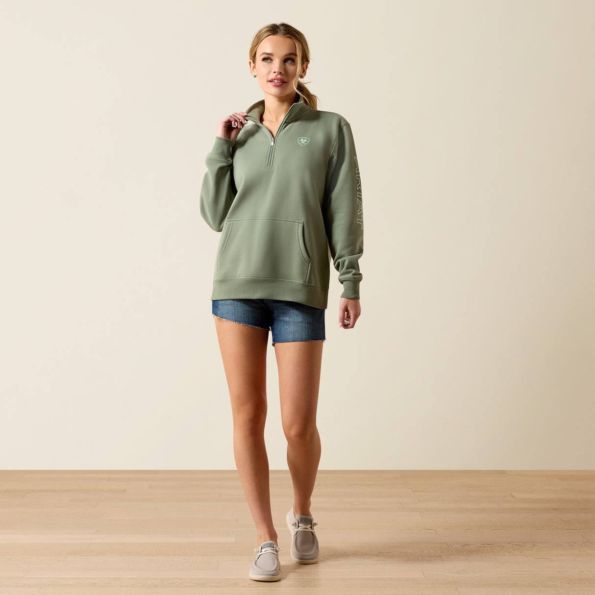 Ariat Women's Foundation 1/2 Zip Sweatshirt
