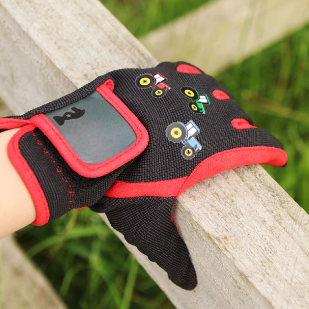 Handschuhe aus der Little Knight Tractor Collection